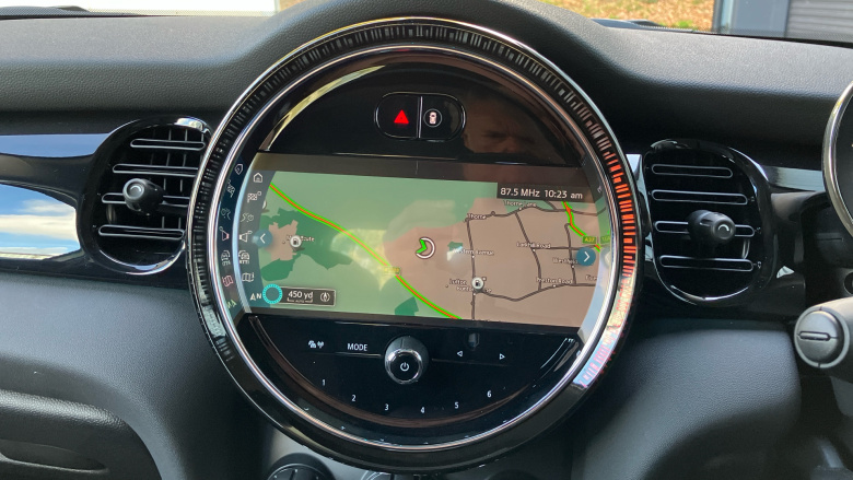 MINI Hatchback 1.5 Cooper Classic Premium 5dr Auto Petrol Hatchback